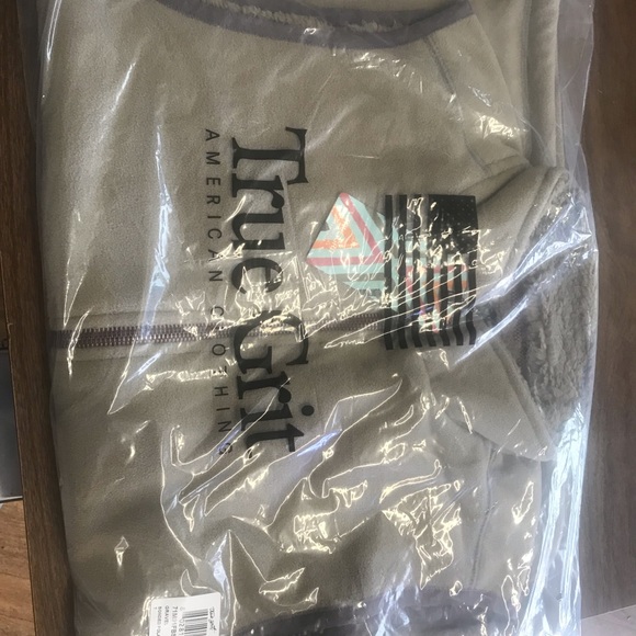 True Grit Bonded Polar FLC & Sherpa Vest - Picture 2 of 3